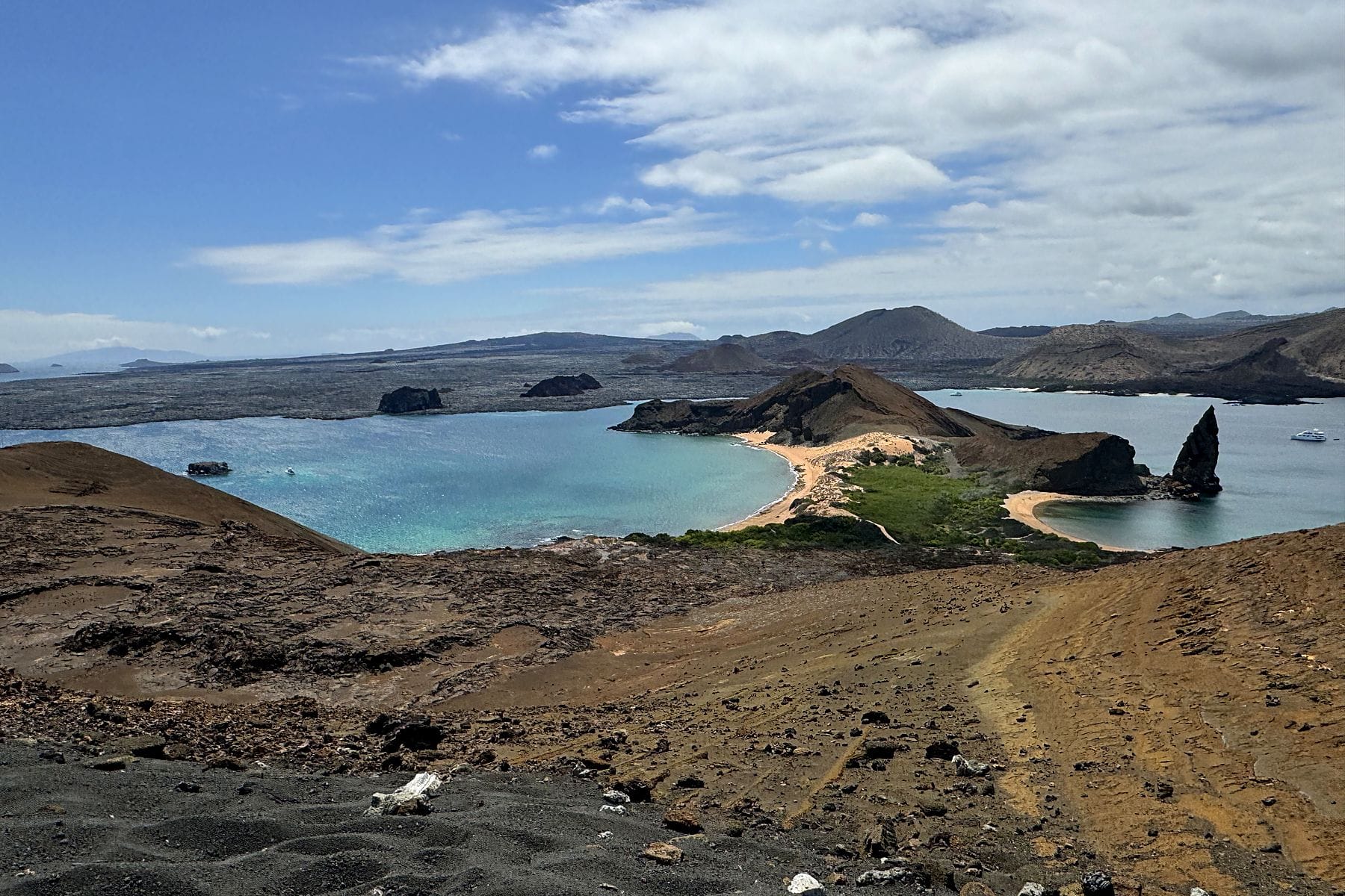 View from Bartolomé Island over Pinnacle Rock and the twin bays, Galápagos, Ecuador